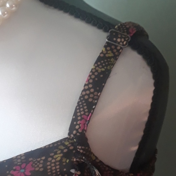 *5 for 25* Sheer floral tank top  - Xhilaration - Picture 2 of 4